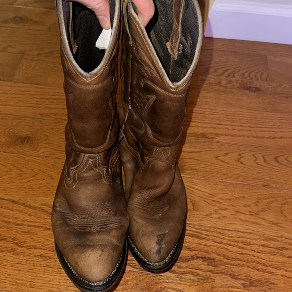 Cowboy boots - Picture 3 of 5